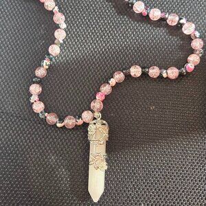 SALE!!!!! ~Pink point crystal necklace 20 in w pink crackle glass beads